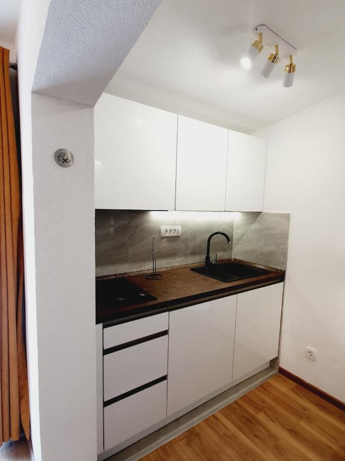 White House Apartments Dugi Rat Eksteriør bilde