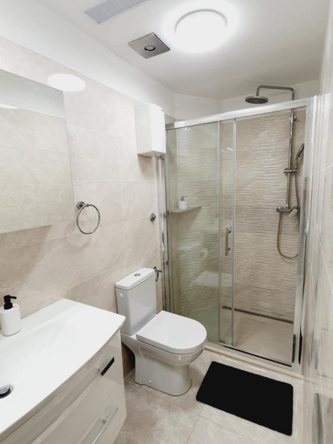White House Apartments Dugi Rat Eksteriør bilde
